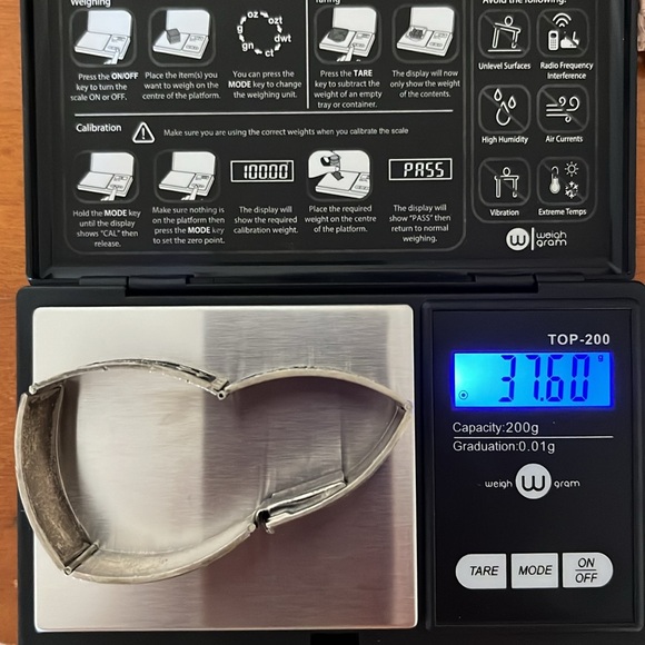 Vintage SS bracelet. 7 in. MEXICO. Weighs approx 37.60 grams. Secure closure. - Picture 11 of 11